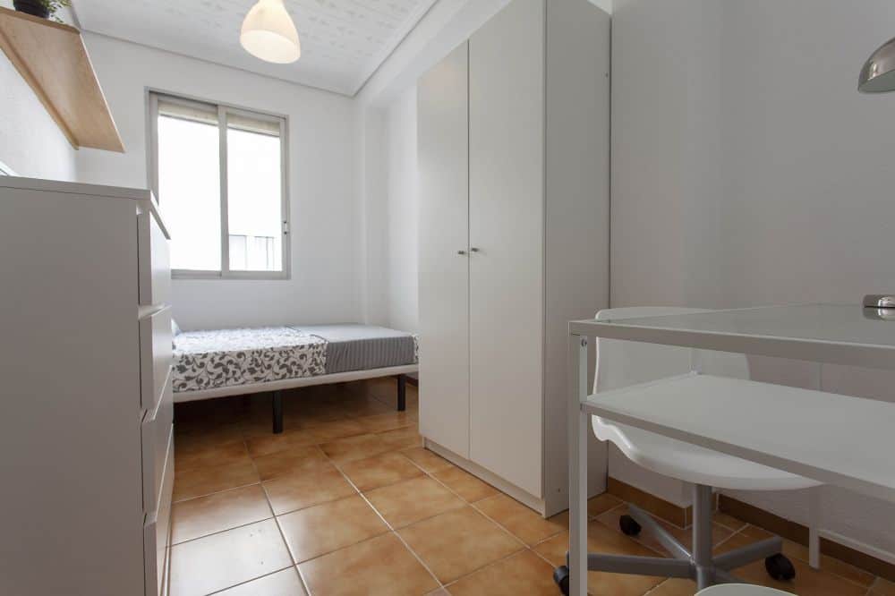 Room in Valencia