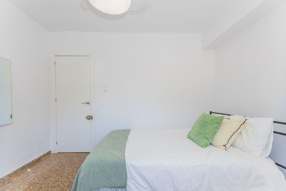 Private room in Valencia photo 4