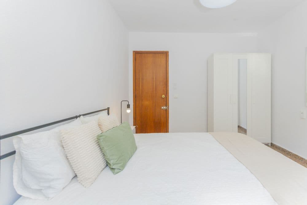 Private room in Valencia photo 2