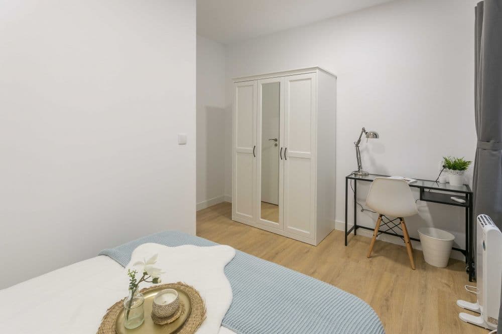Private room in Madrid photo 2