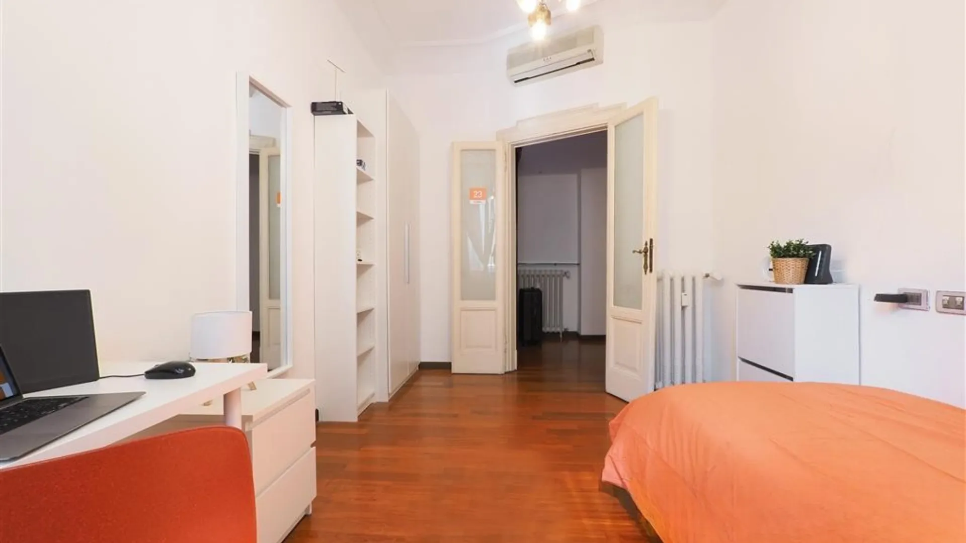 Room 16
