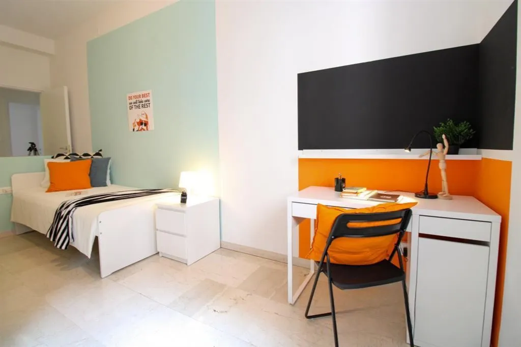 Private room in Bologna