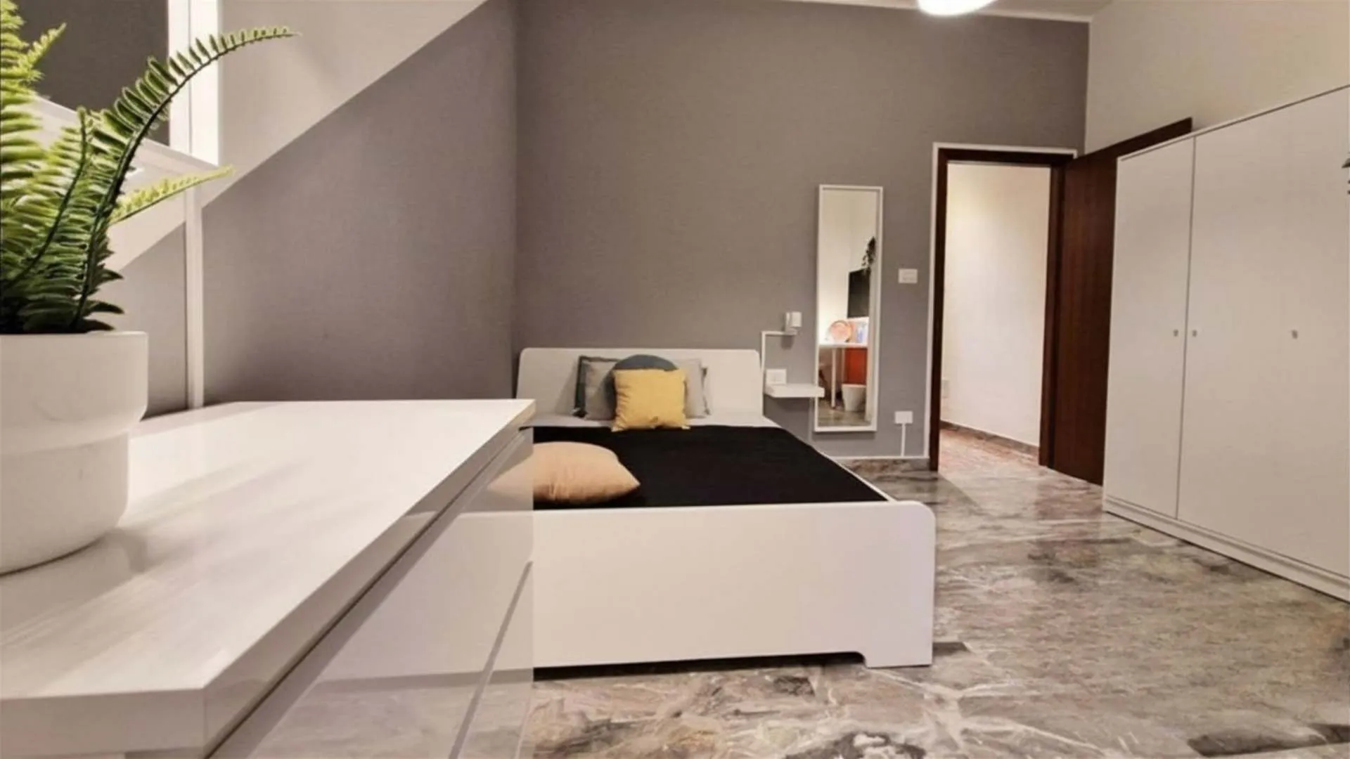 Private room in Bologna photo 3