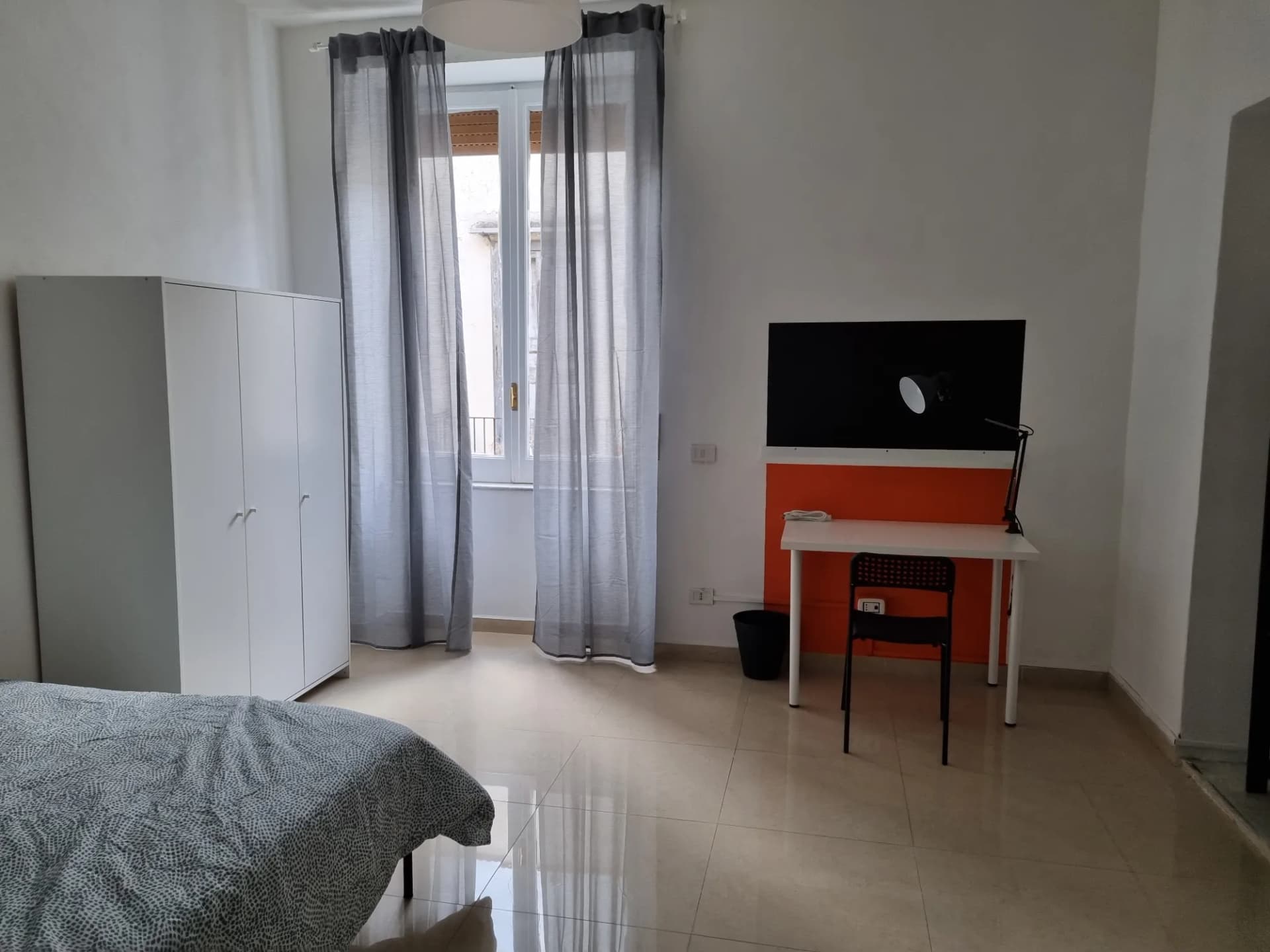 Stanza privata a Naples