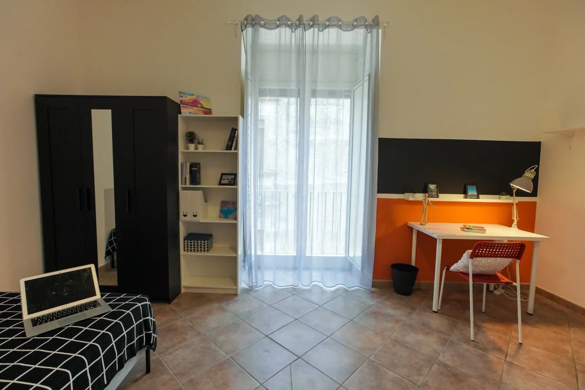 Stanza privata a Naples