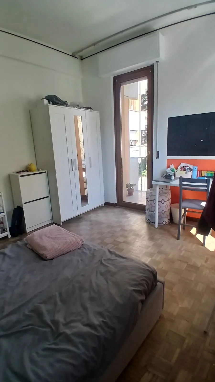 Room 28